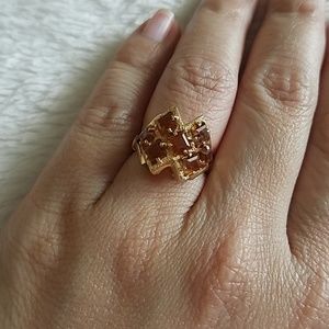 18k gold ring